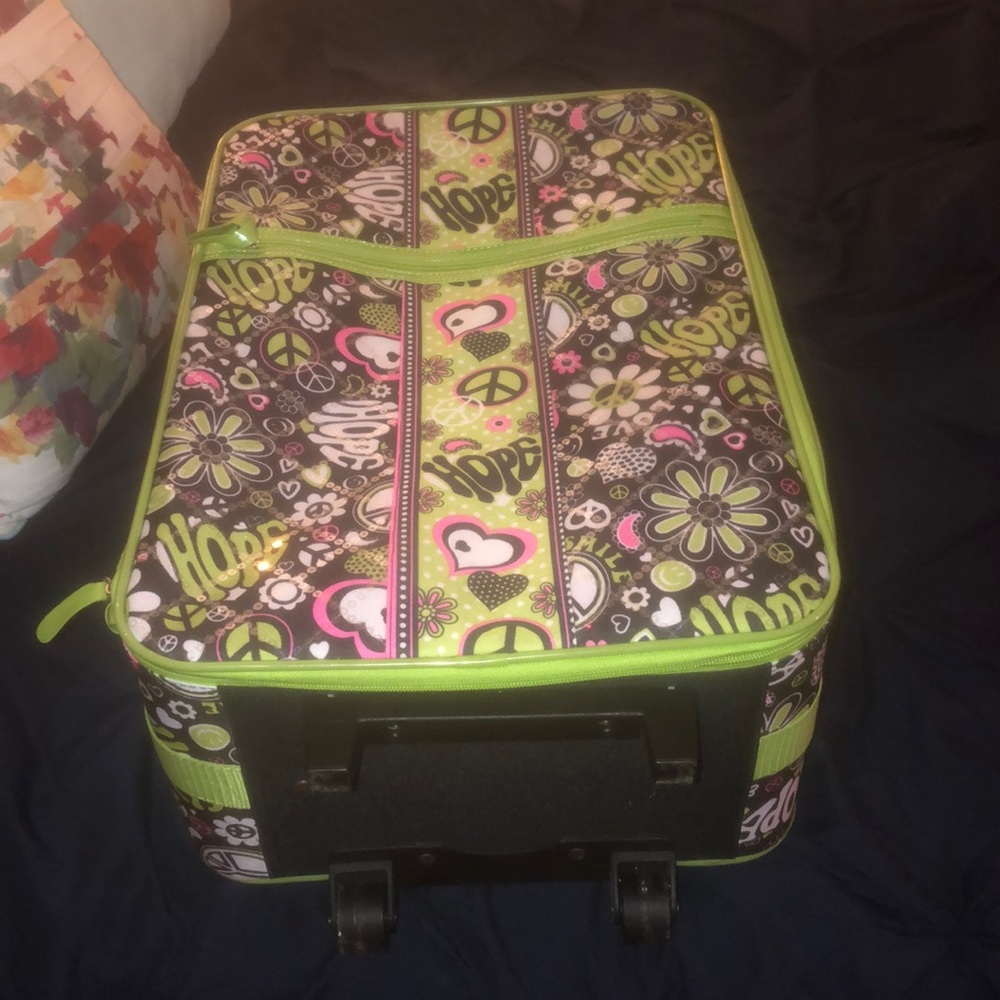 Suitcase with matching cosmetic bag!